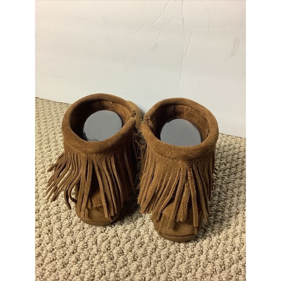 Minnetonka Fringe Ankle Boots - Picture 4 of 8